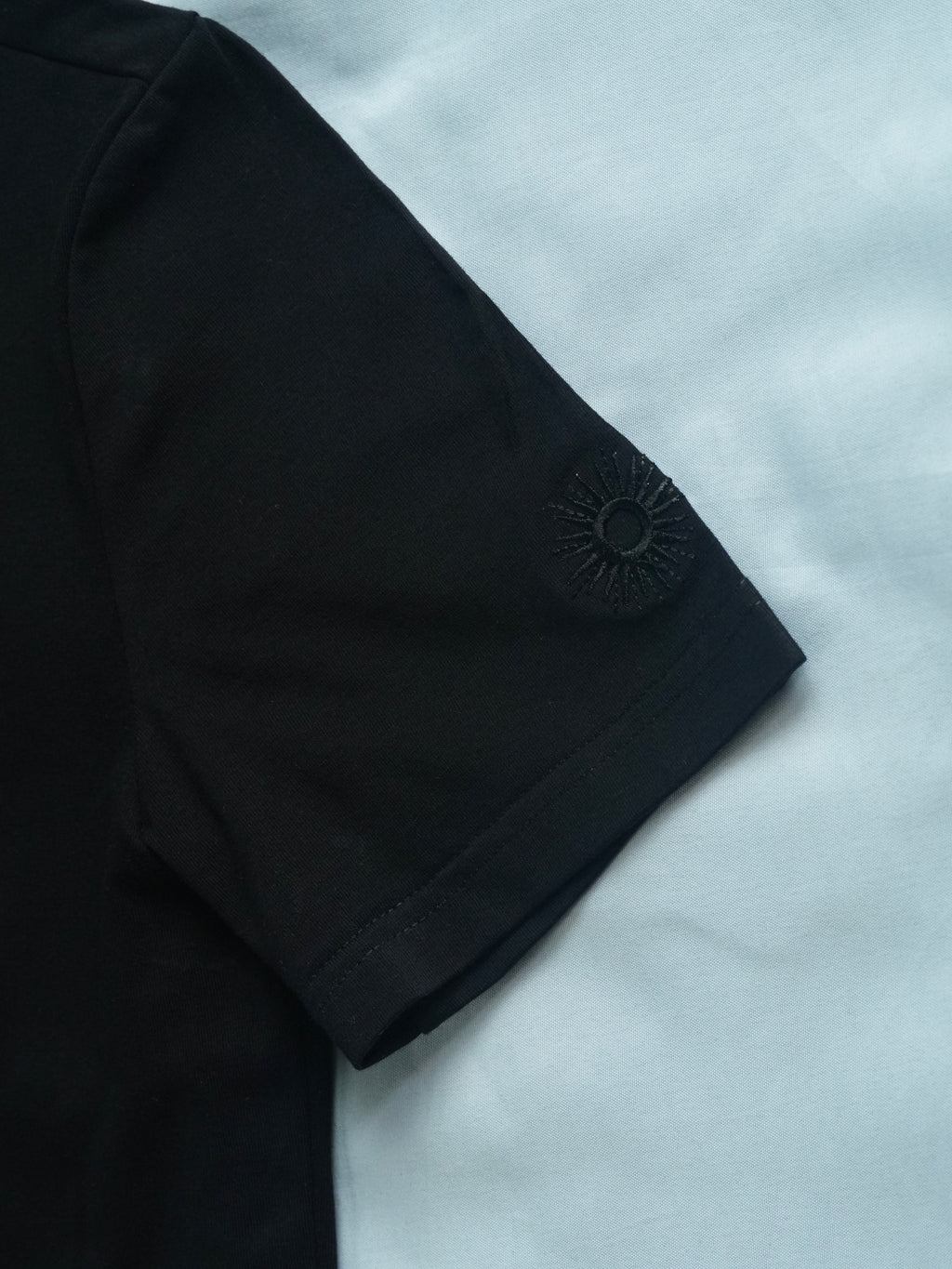 COMPACT HENLEY BLACK